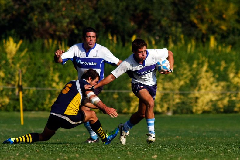 jugador de rugby de uc fue golpeado por companeros a modo de  bautizo   ordenan millonaria compensacion.jpg