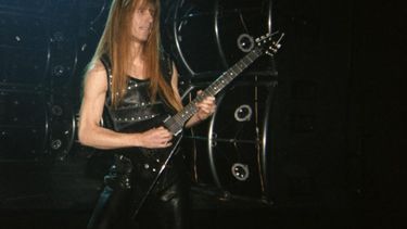 Integrante de Manowar fue detenido por posesión de pornografía infantil