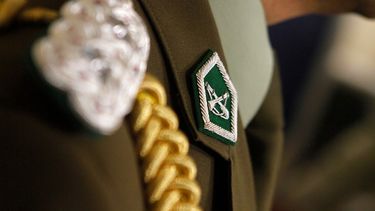 Carabinera denuncia que ella y su pareja fueron violados por uno de sus superiores