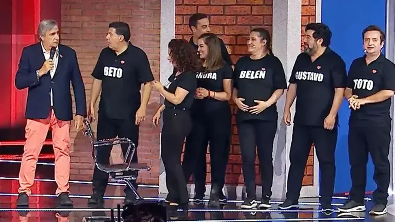 25046 detras del muro.webp