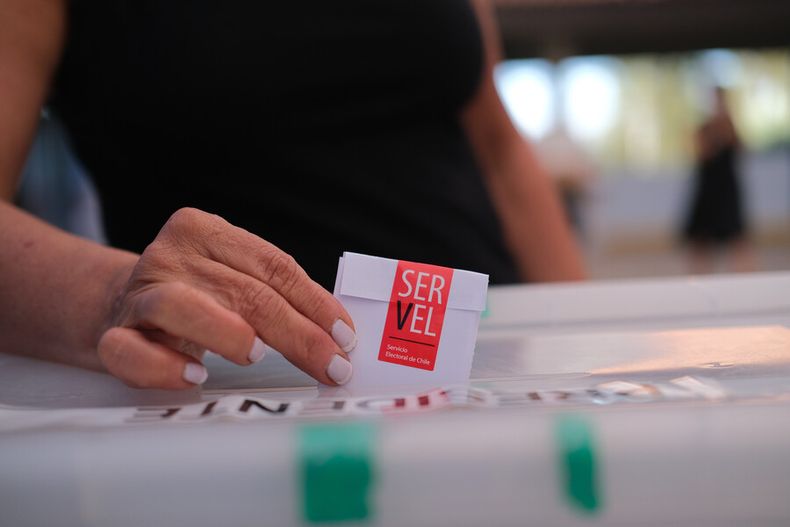 senado rechaza multa al voto obligatorio por aplicar sancion a extranjeros con derecho a sufragio.jpg