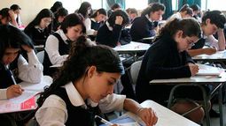 Secundarios rechazan cambios a malla curricular y acusan que responde a intereses políticos del gobierno