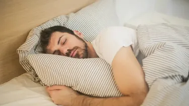 Los 5 detalles para escoger una sábana ideal para noches calurosas: Destacan hechas de bambú