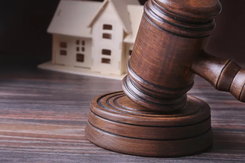 fueron expulsadas de comite de vivienda por faltas de respeto sin pruebas corte anula expulsion y ordena reincorporarlas.webp