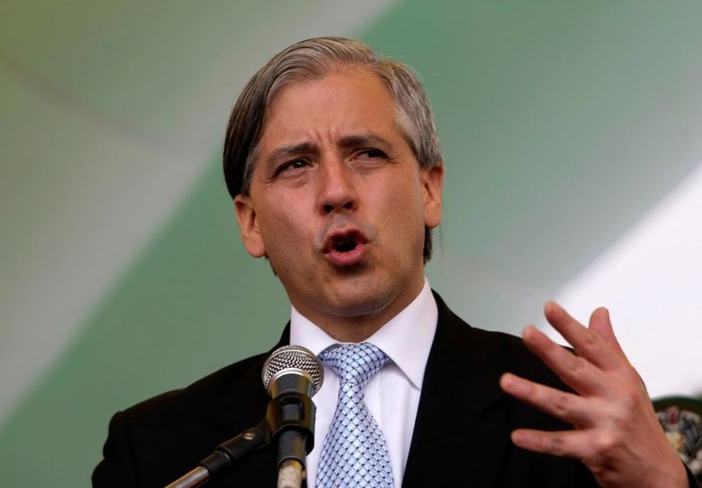 alvaro garcia linera encabeza encuentro construir futuro que se realizara en santiago e1680379562153.jpg