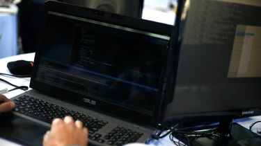 Hasta 70% más baratos que los nuevos: ¿Cómo elegir un buen computador semi usado?