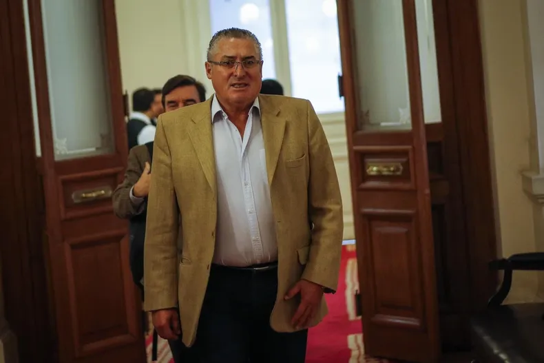 14262 a uno 1114536.webp