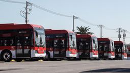 Alza en transporte público de Santiago comienza: Revisa nuevos precios en Metro y buses