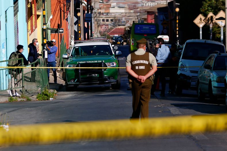 A_UNO_1364492.jpg