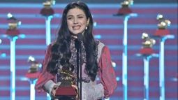 Mon Laferte triunfa en los Grammy Latino con el hit Amárrame