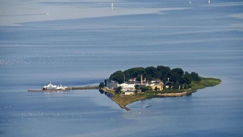 isla dinamarca.jpg