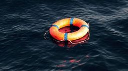 VIDEO| Tragedia humanitaria en Libia: Más de 60 migrantes desaparecen al naufragar su bote