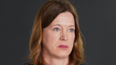 Llamaba a las personas a quedarse en casa: Directora médica de Escocia renuncia tras ser sorprendida violando la cuarentena