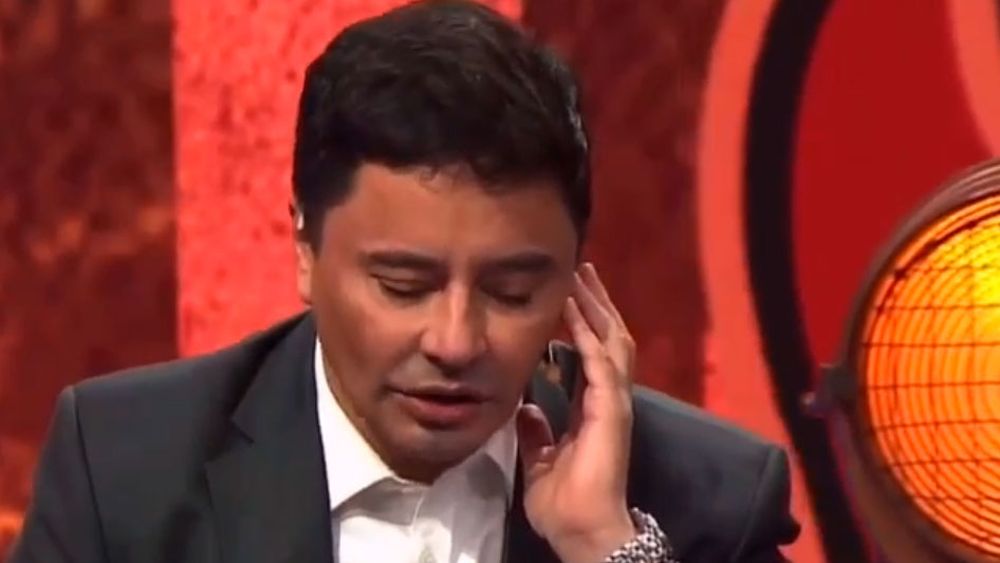 VIDEO| “¿Conoce la palabra cringe?” Trolean a Rodolfo Carter por desafinada canción de U2