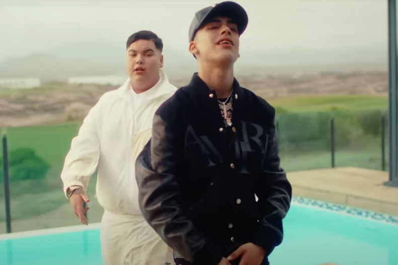 Floyymenor y Cris Mj ponen a Chile en oidos del mundo con Gata Only.png