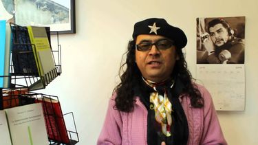 Académica de U. Católica del Maule acusa despido por participar en lanzamiento del libro del SIDA del Ché de los Gay