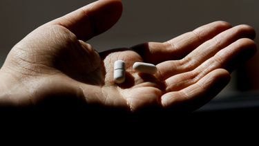 Experto por automedicación para la resaca: Diferencia entre remedio y veneno es la dosis
