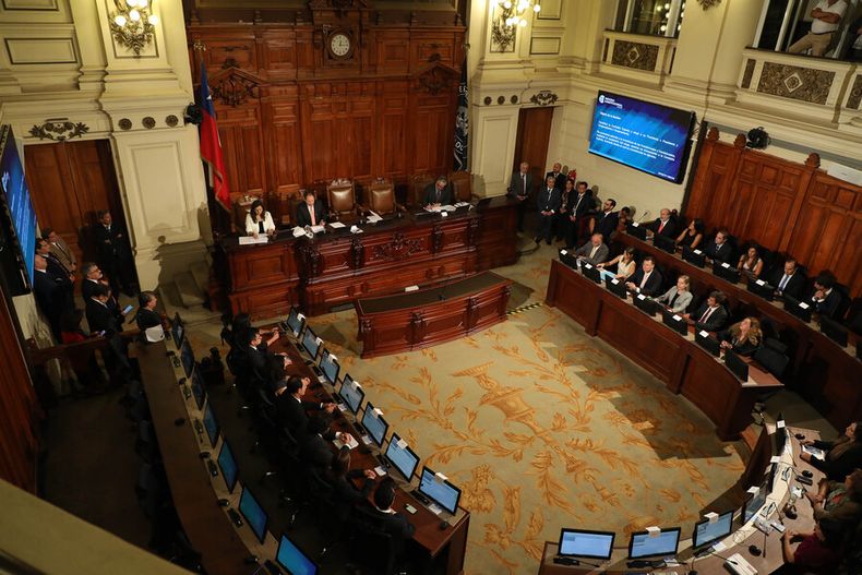 Renovacion en el Senado.jpg