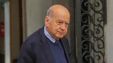 Senador José Miguel Insulza (PS) es operado de urgencia por un bloqueo cardíaco: Permanece en observación
