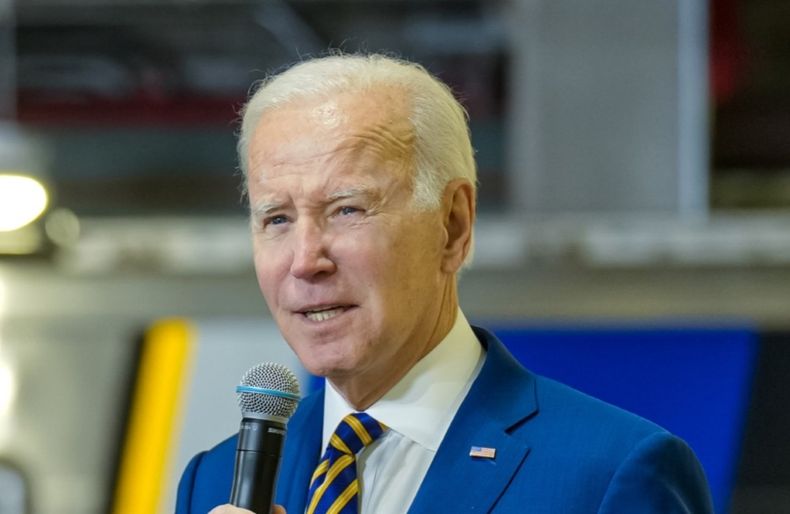 Biden @POTUS.jpg