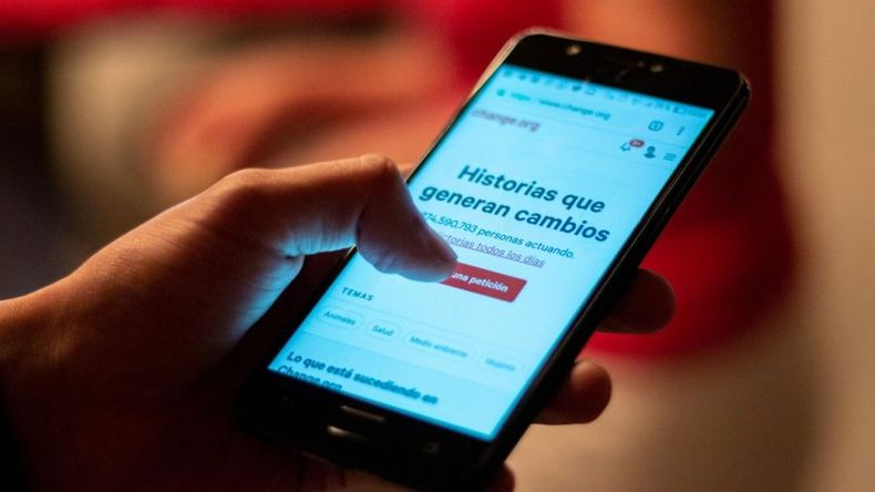 activismo digital las causas mas firmadas por chilenos este 2022 e1672321857847.jpg
