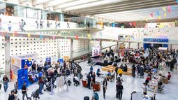 Espacio Lector en Centro Cultural La Moneda. CCLM. Espacio Lector en Centro Cultural La Moneda. CCLM.