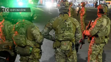 El Desconcierto | 18144 imagen de militares en un punto de la carretera.webp