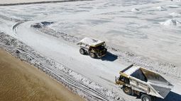 Novandino Litio presentó ante el SEIA el proyecto Salar Futuro, que contempla una inversión de US$3.000 millones para eliminar el uso de agua continental y reducir la extracción de salmuera en el Salar de Atacama hasta 2060.