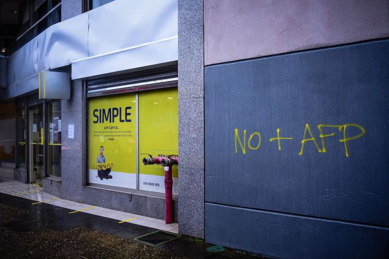 A_UNO_1196037 scaled 1.jpg