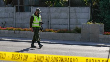 Carro COP de Carabineros vuelca en Cañete: Cabo primero fallece y 10 oficiales están heridos