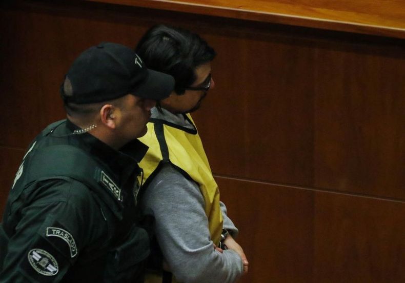 Camilo Gajardo durante el control de detencion el ano 2019.jpg