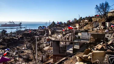 Ayudas para damnificados por incendios forestales: Las 9 medidas de la Junaeb en Ñuble y Biobío