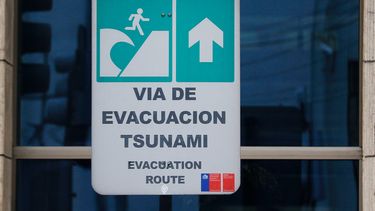 Gobierno ordena monitoreo de costas chilenas tras alerta de terremoto “a gran escala” en Japón