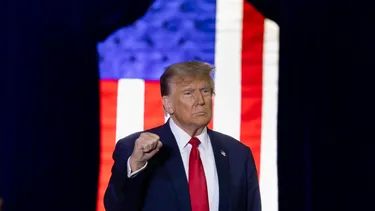 Trump amenaza al chavismo: Dice que no están dando lo necesario y avisa que extraerá petróleo venezolano por años