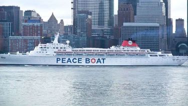 Paz y desarrollo sustentable: El Peace Boat arriba a Chile para promover el cuidado del medio ambiente