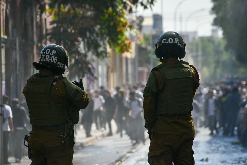 Carabineros referencial.jpg