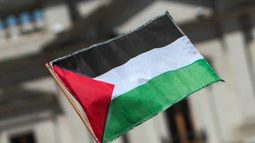 Francia reconoce a Palestina como Estado en busca de paz y Estados Unidos muestra su indignación