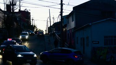 Cortes de luz en Santiago este martes 01 de julio: Las Condes, Providencia y Maipú con interrupciones de hasta 7 horas