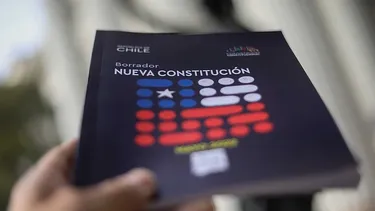 El Desconcierto | nva constitucion.jpg