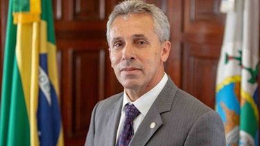 Diputado brasileño de 54 años muere por Covid-19