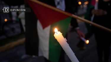 El Desconcierto | 7214 imagen de una vela y una bandera palestina.jpg