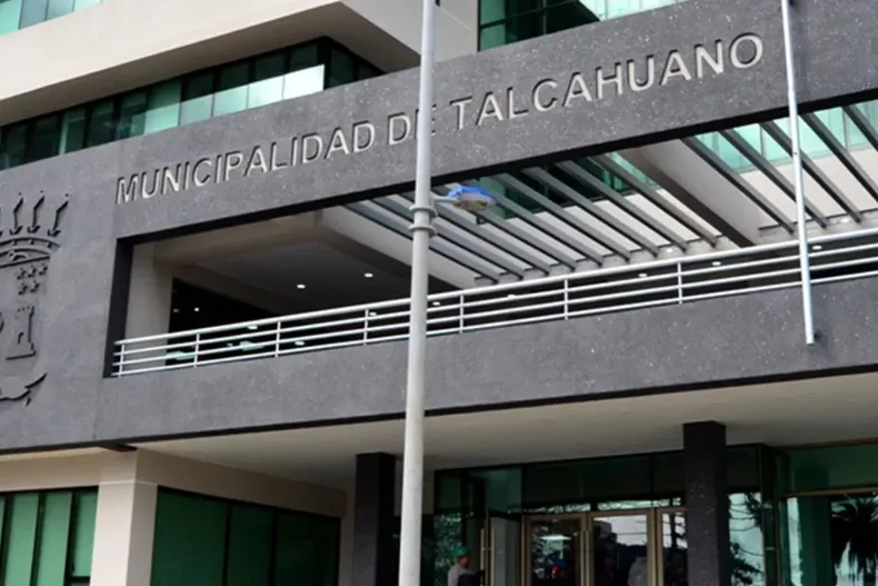 perdio casa por incendio iniciado en inmueble con orden de demolicion del 2020 municipio de talcahuano pagara 70 millones.webp