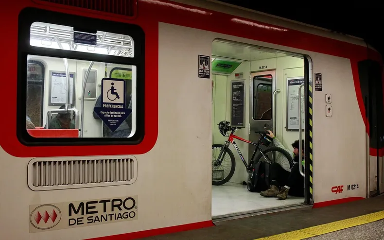 12108 metrodesantiago.webp