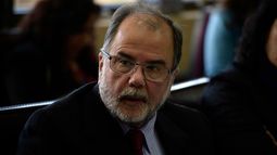 Pescadores e incumplimiento de gobierno por Ley de Pesca: “Esto pasa cuando un ministro vela solo por los intereses de la gran industria”