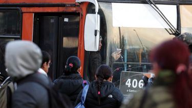 El Desconcierto | mujeres transantiago scaled.jpg