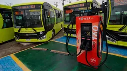 Vehículos eléctricos y el próximo gobierno: Enumeran medidas para avanzar en la descarbonización del transporte