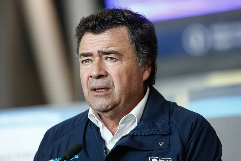 13038 a uno 1593403.webp