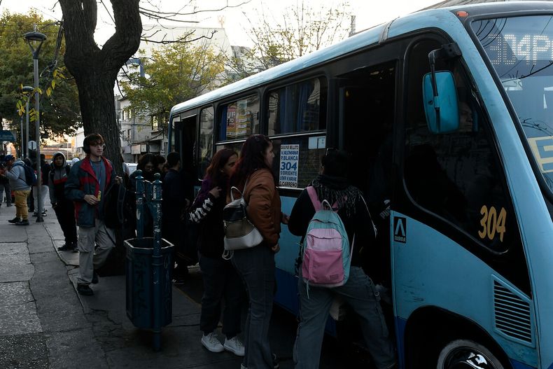 Paro de micros en Valparaíso - Agencia Uno