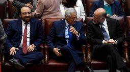 DC, PS y PPD descartan apoyar acusación constitucional contra Blumel propuesta por RD