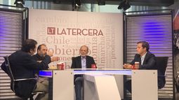 REDES| Panel de hombres: Duras críticas a CNN y La Tercera por no invitar a mujeres a debatir sobre las elecciones